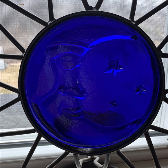 Cobalt Blue Sun and Moon Metal Art Candle Holder - Picture 4 of 10